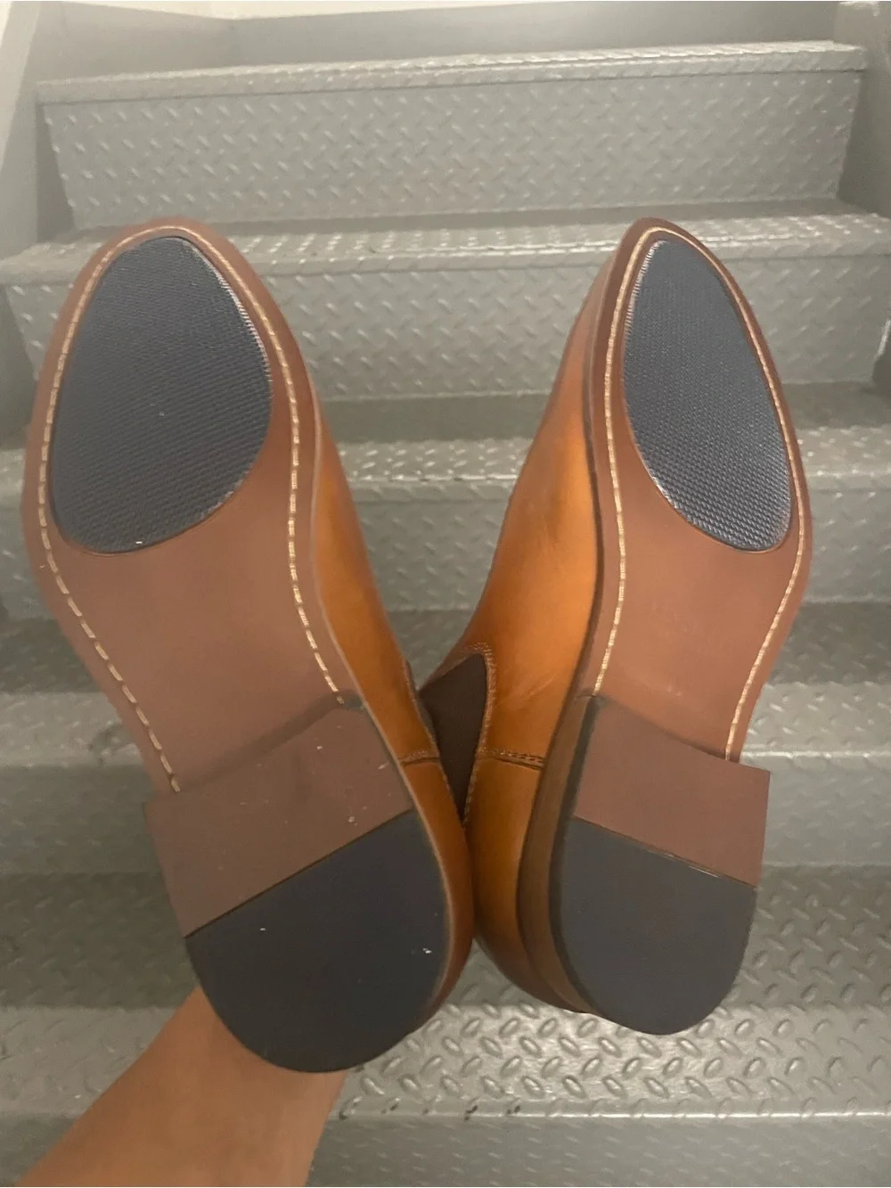 Men's Tan Leather Chelsea Boots — Sleek Slip-On Style